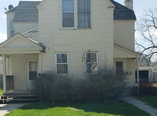 703 5th St NW, Austin, MN 55912