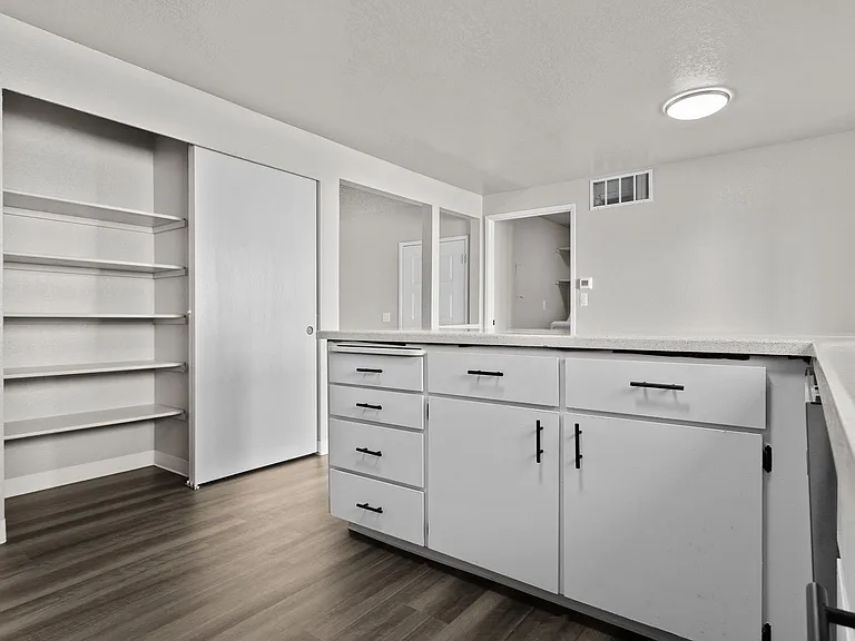 Twenty Westgate Apartments — Photo 13