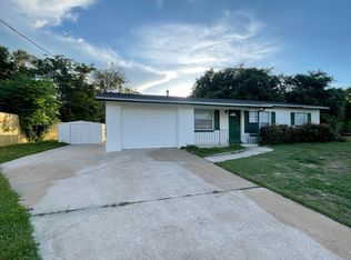 1401 Berwick Dr, Leesburg, FL 34748