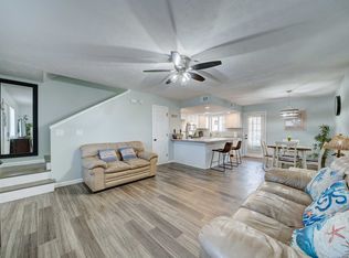 121 Cindy Ln, Panama City Beach, FL 32407