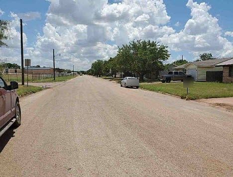 5th image of 2701 Mimosa Dr
