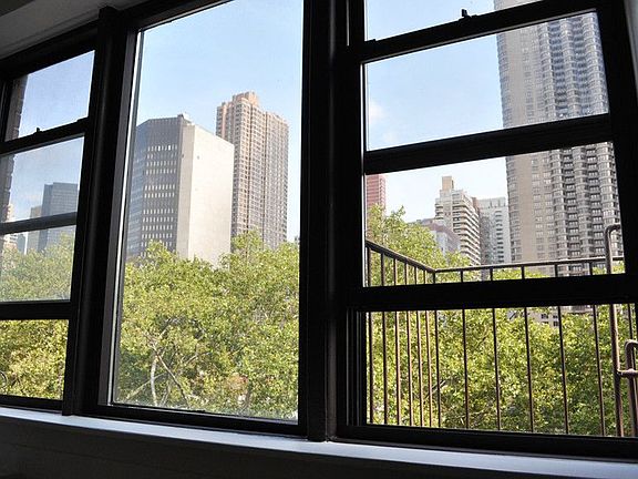 2nd image of 324 E 35th St APT 6D