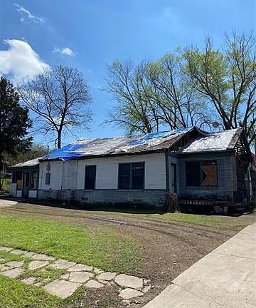 3rd image of 414 W Montana Ave