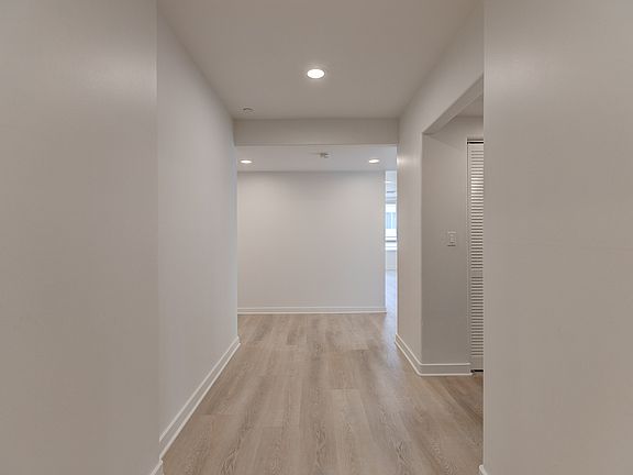 3rd image of 5143 White Oak Ave Unit 203
