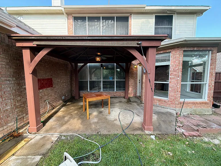 2762 Hillview Dr — Photo 24