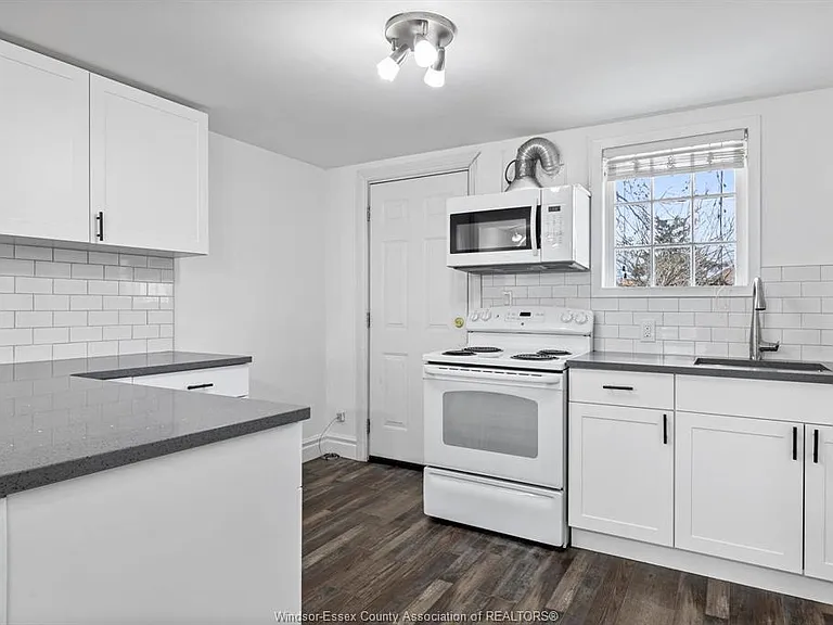 835 Moy Ave #UPPER — Photo 6