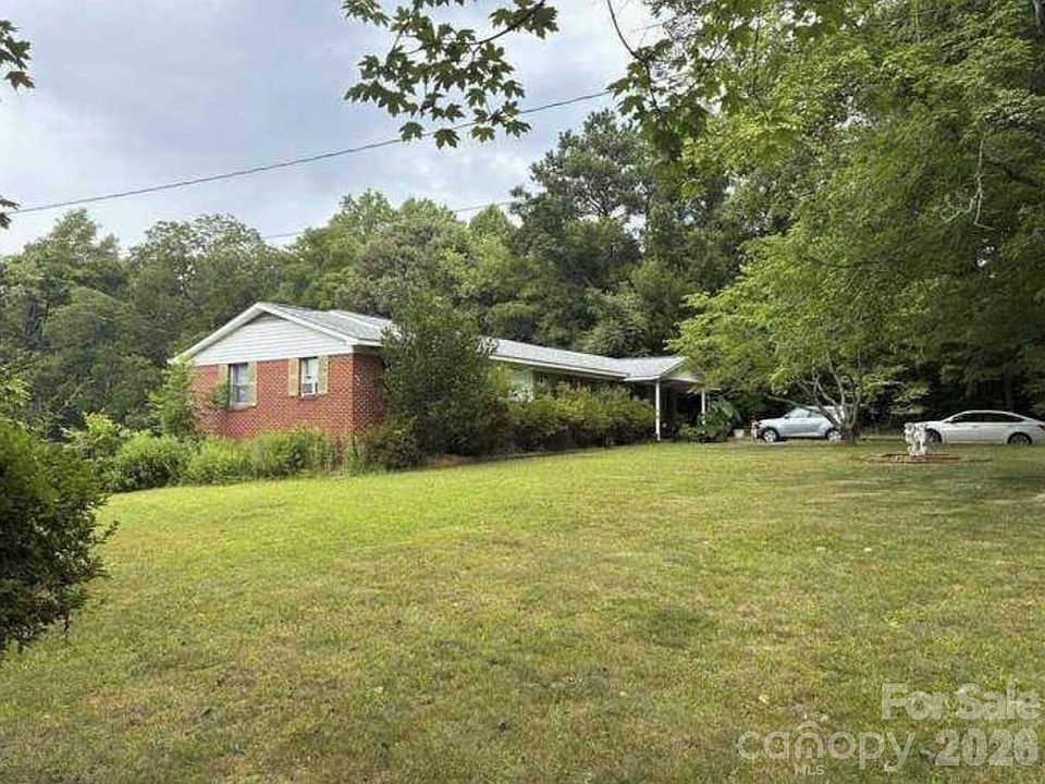 2nd image of 210 Sharon Rd