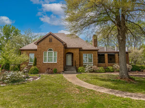 102 Autumn Ct, Danville, KY 40422