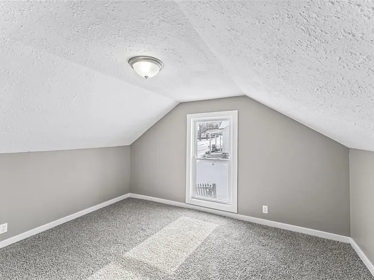 314 Grand Ave — Photo 15