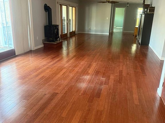 5th image of 46 Kenney Rd