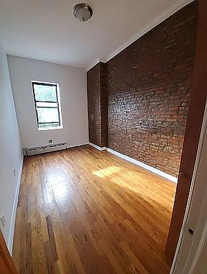 4th image of 220 Prospect Park W APT 2R