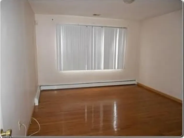 803 Irvington Ave — Photo 3