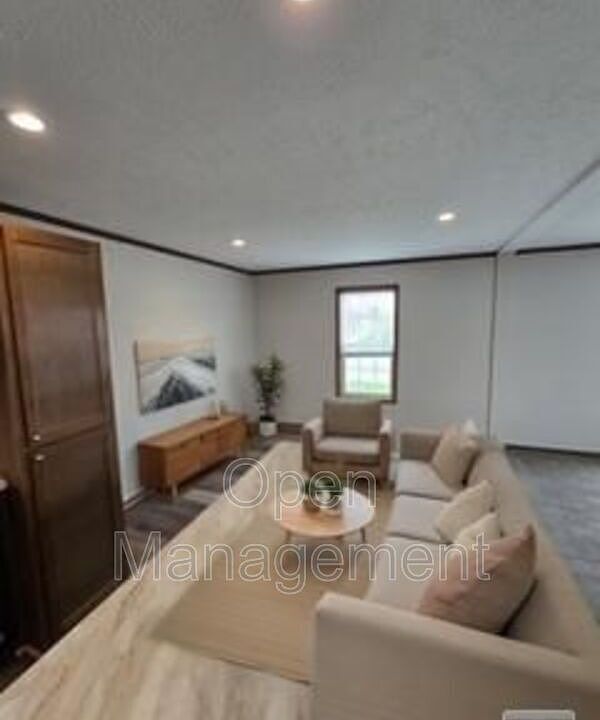 1st image of 511 E 1st St #22