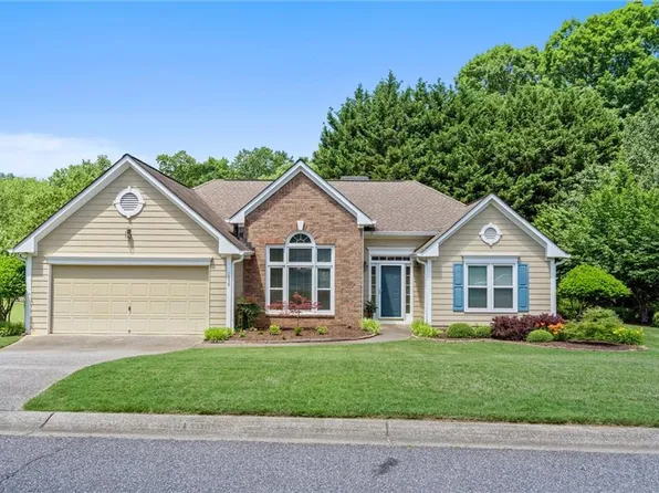1650 Fairburn Dr, Cumming, GA 30040