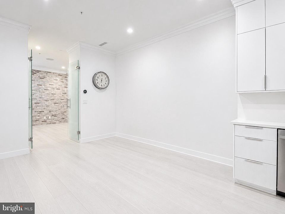 1st image of 3527 14th St NW APT 2