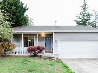 819 N Alexandra Dr, Newberg, OR