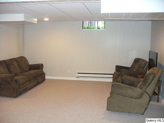 Home for Sale in Quincy, IL $129,900