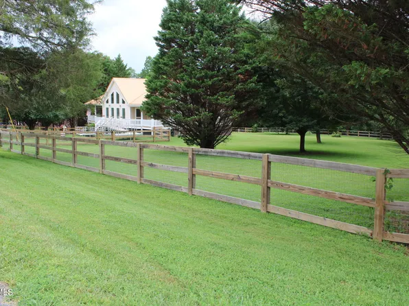 370 Jennings Ln, Greeneville, TN 37743