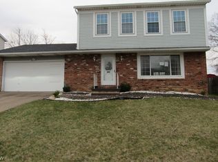 8175 Newcomb Dr, Parma, OH