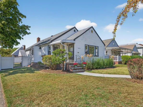 80-64 266th Street, Glen Oaks, NY 11004