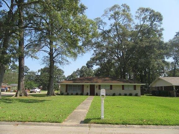 2nd image of 401 Louisiana Ave