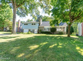 25 Gladwish Rd, Delmar, NY 12054