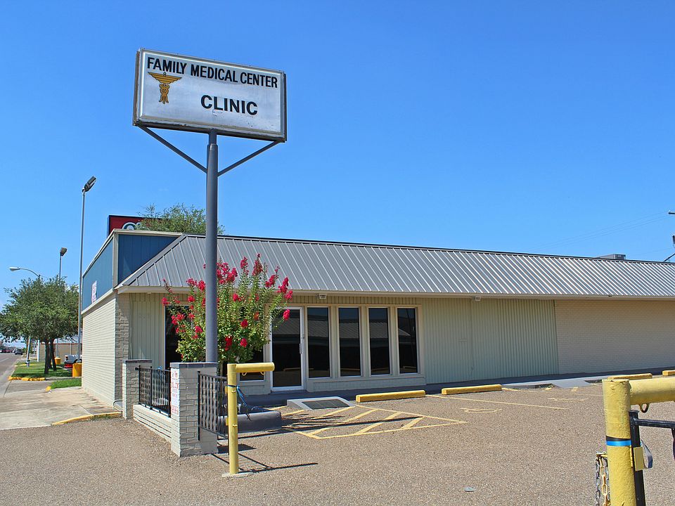 1st image of 815 S Closner Blvd
