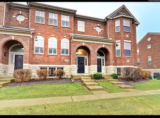 27W724 Hodges Way, Winfield, IL 60190