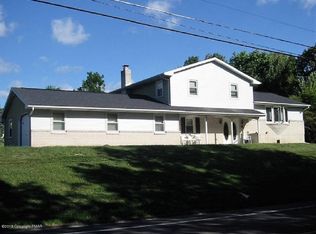 1390 Mahoning St, Lehighton, PA 18235
