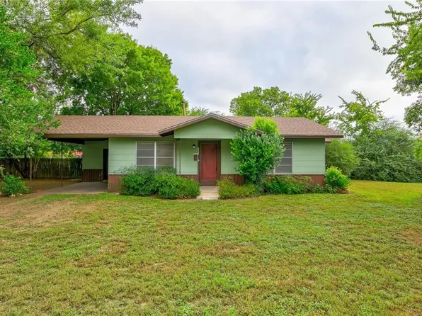 1405 NE 2nd St, Smithville, TX 78957