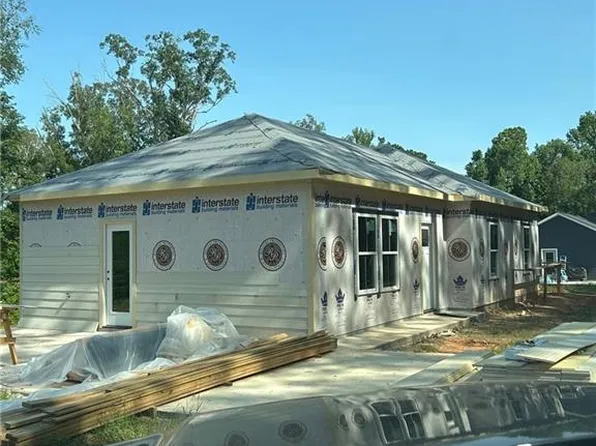 211 Mobley Rd, Colfax, LA 71417