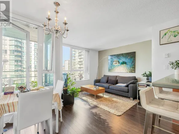1438 Richards St #2607, Vancouver, BC V6Z 3B8
