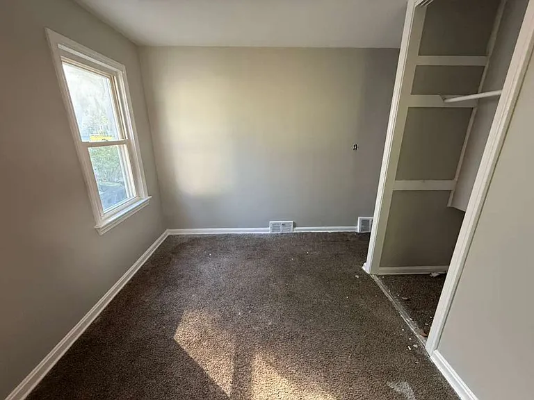 18107 North Blvd — Photo 9