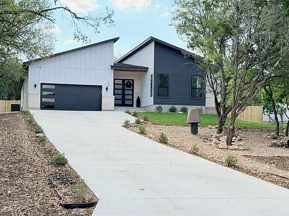 2nd image of 120 RIVER VIEW DR