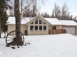 5565 N Curt Cir, Palmer, AK 99645