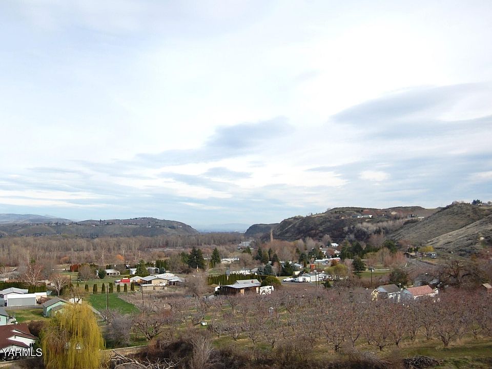 1st image of Nka S Naches Rd