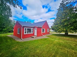 1015 Gary St, Calumet, MN 55716