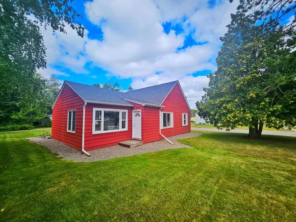 1015 Gary St, Calumet, MN 55716