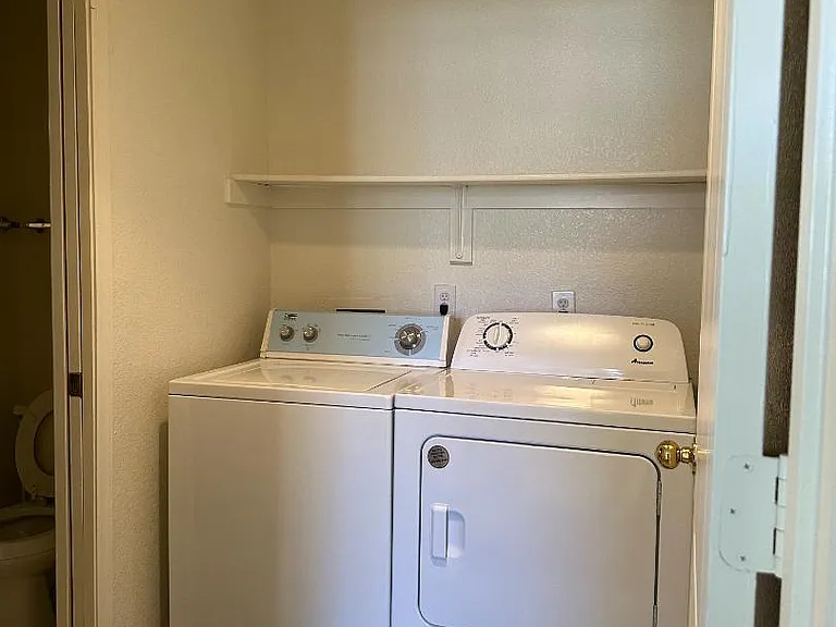 Unit Photo