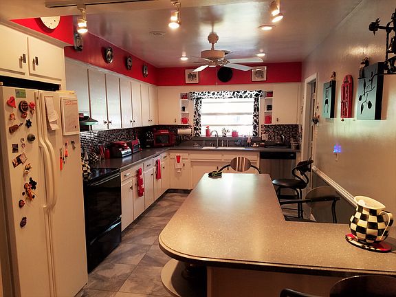 5th image of 762 Patricia Ave