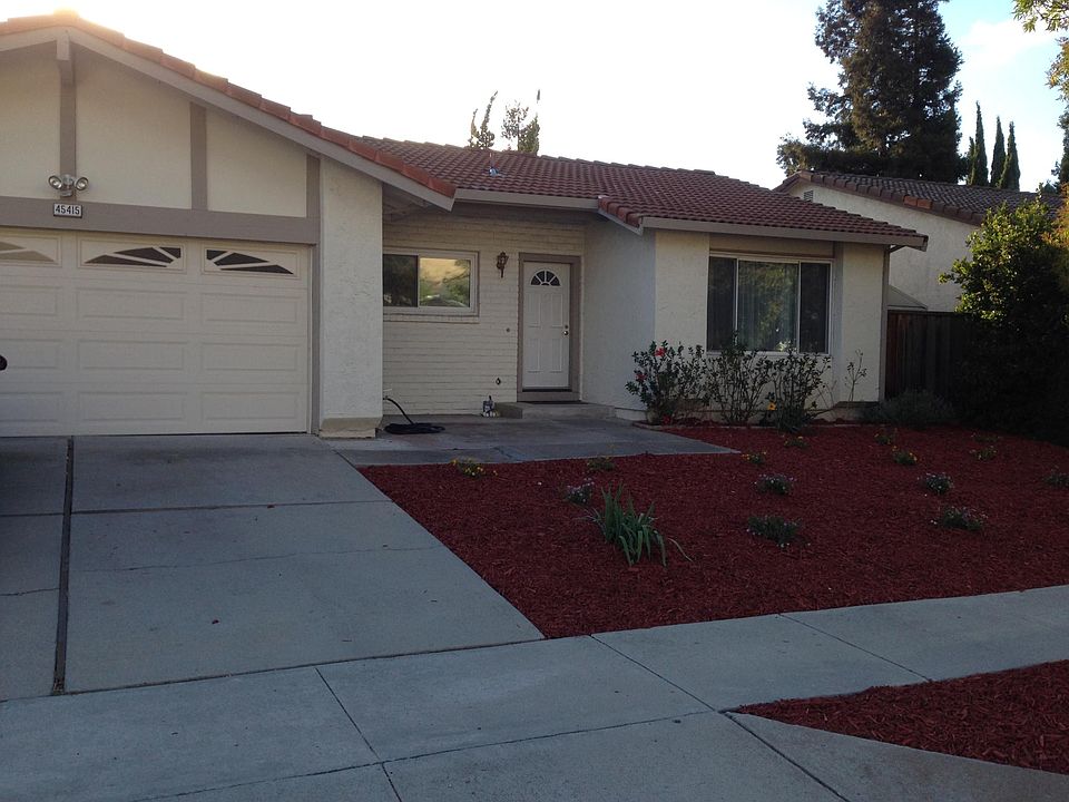 1st image of 45415 Potawatami Dr