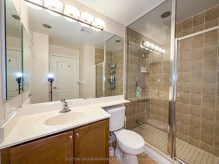 2119 Lake Shore Blvd W #415 — Photo 13