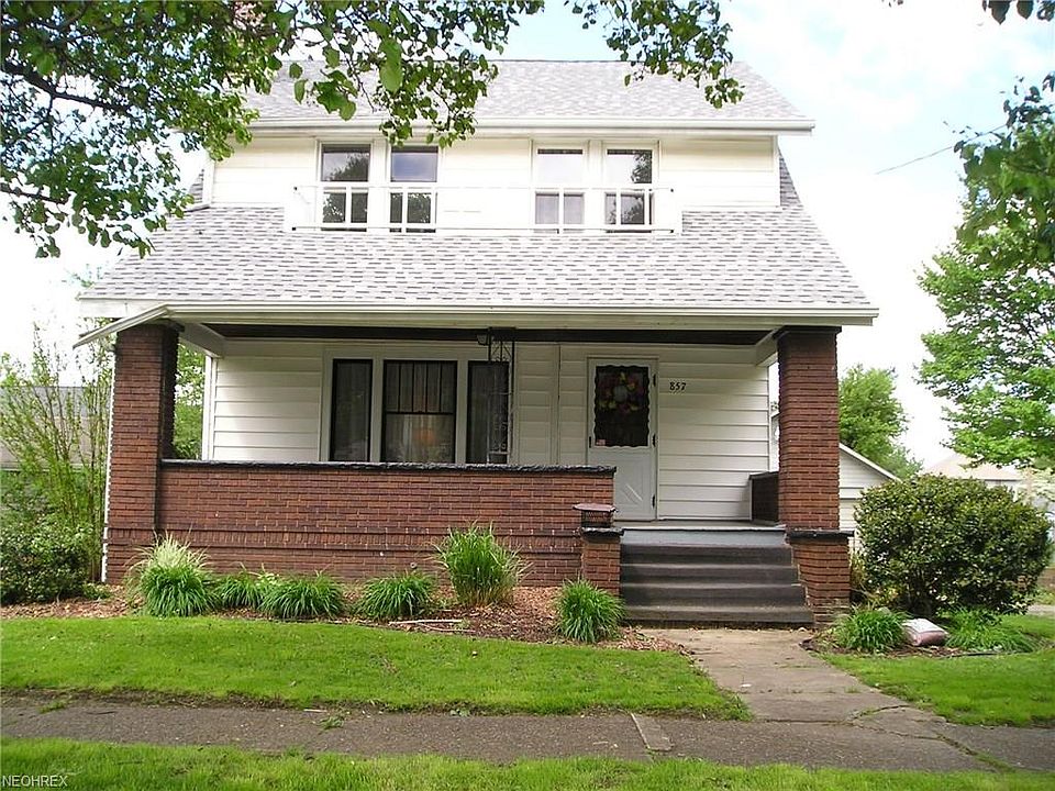 1st image of 857 11th St NE