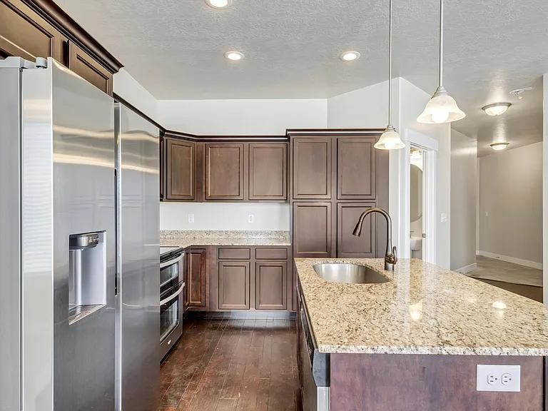 209 W Whitewater Dr — Photo 19