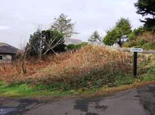 2 Huckleberry Ln, Gleneden Beach, OR 97388