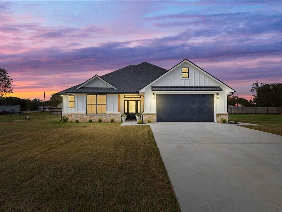 187 E Seley, Axtell, TX 76624 MLS 219460 Zillow