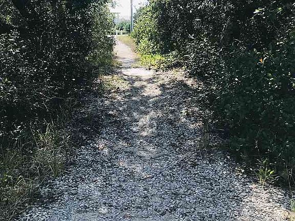 5th image of 1729 State Highway 180