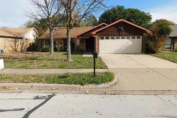 8232 Meadowbrook Dr — Photo 49