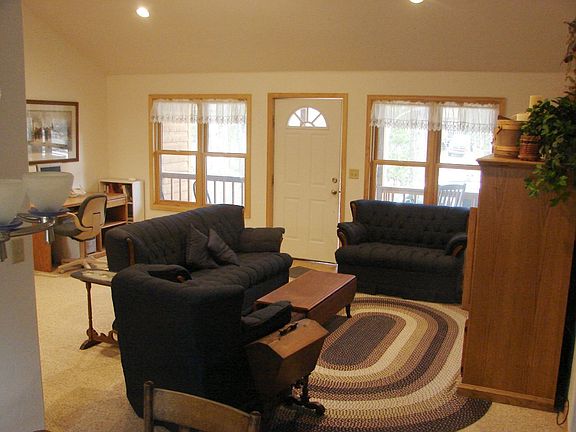 Vaulted Ceiling Livingroom