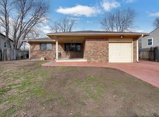 3519 S Leonine Rd, Wichita, KS 67217